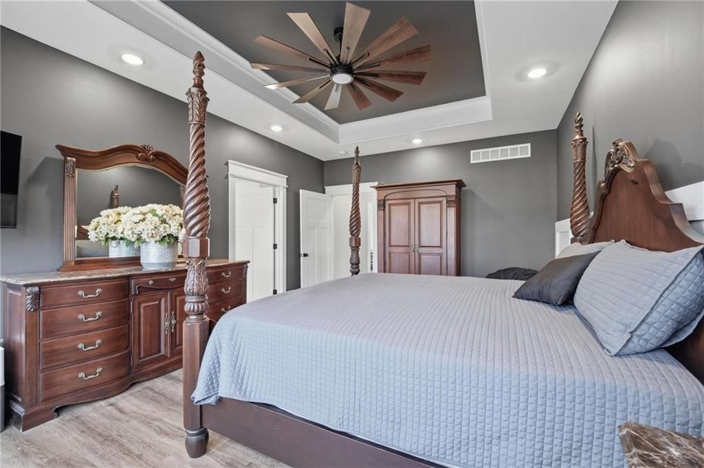 15928 E Cogan Lane — photo 31