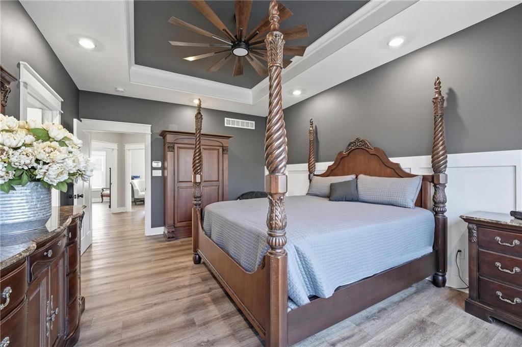 15928 E Cogan Lane — photo 32