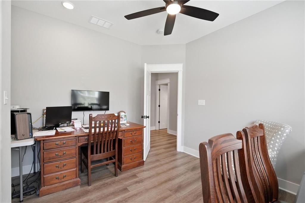 15928 E Cogan Lane — photo 41