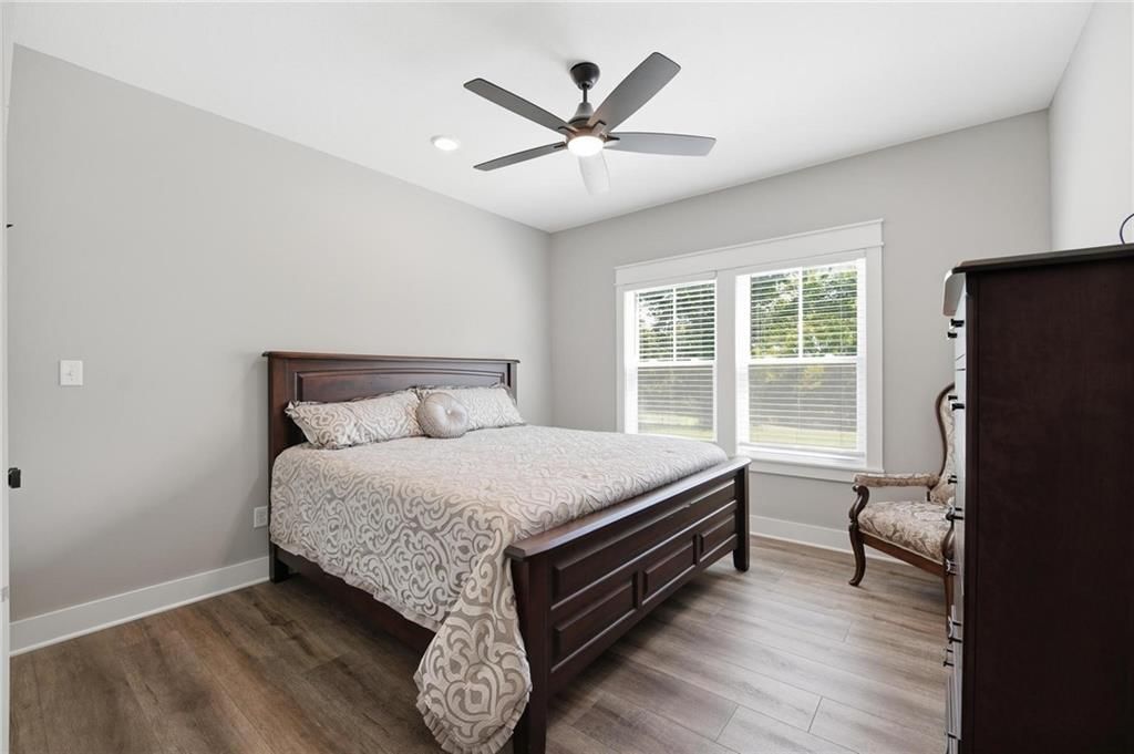 15928 E Cogan Lane — photo 43