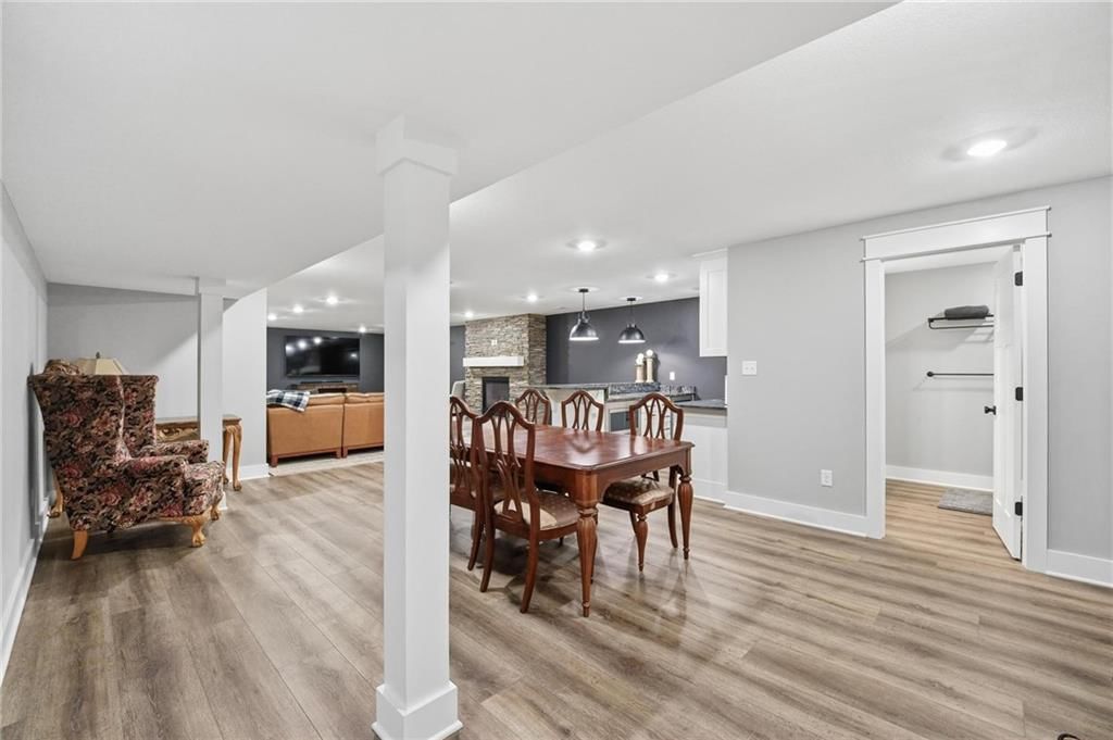 15928 E Cogan Lane — photo 48