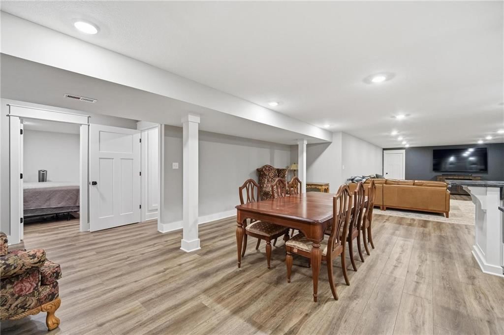 15928 E Cogan Lane — photo 49