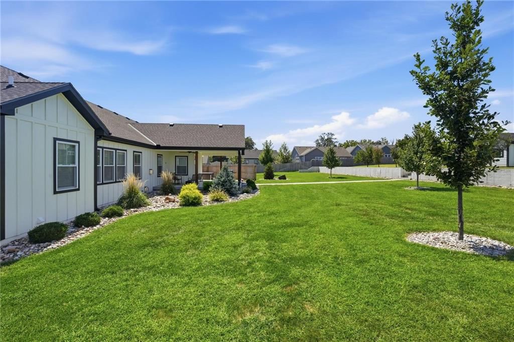 15928 E Cogan Lane — photo 61