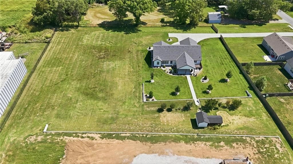 15928 E Cogan Lane — photo 76