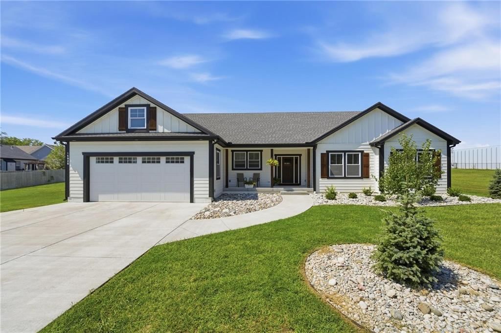 15928 E Cogan Lane, Independence, MO: listing photo 3