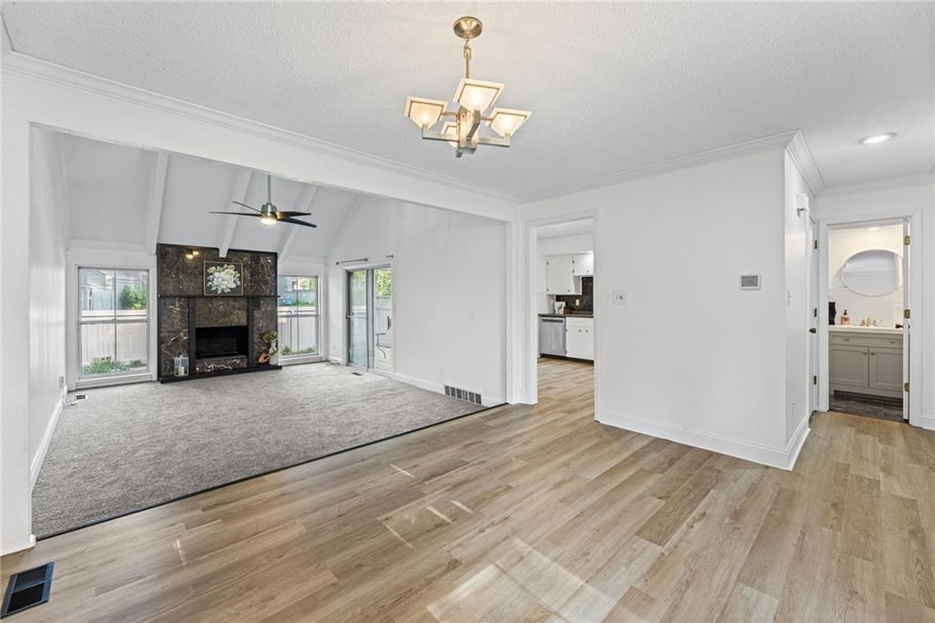 7928 Halsey Street — photo 4