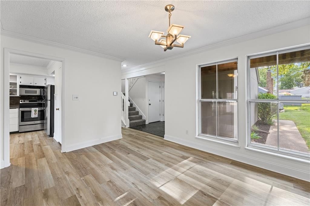 7928 Halsey Street — photo 5