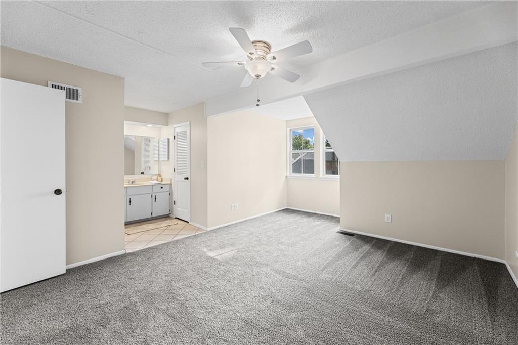 7928 Halsey Street — photo 18