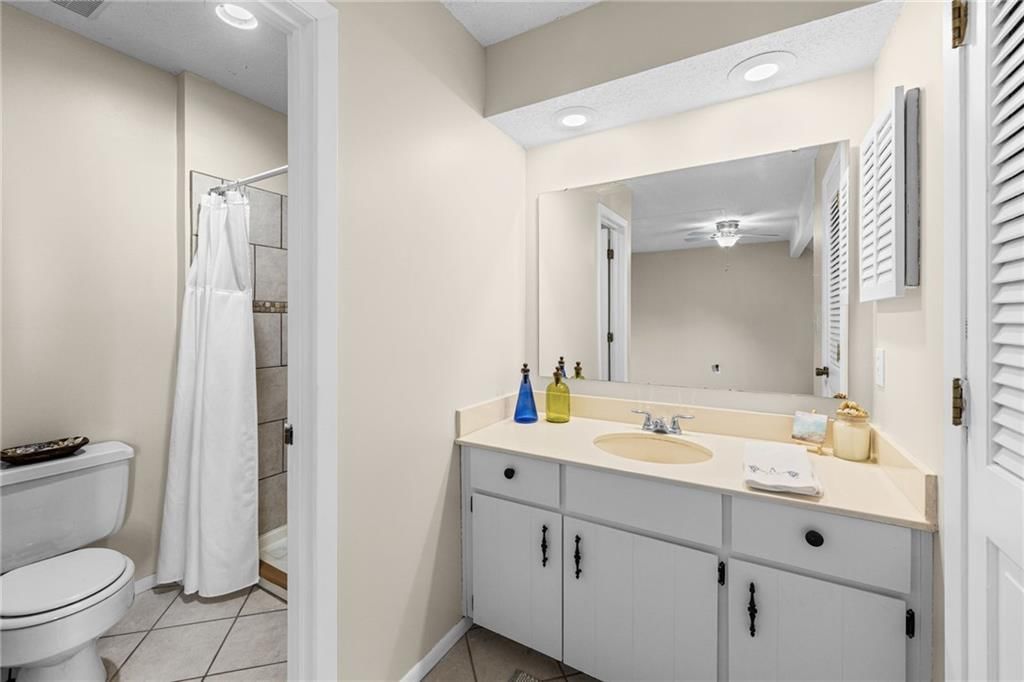 7928 Halsey Street — photo 21