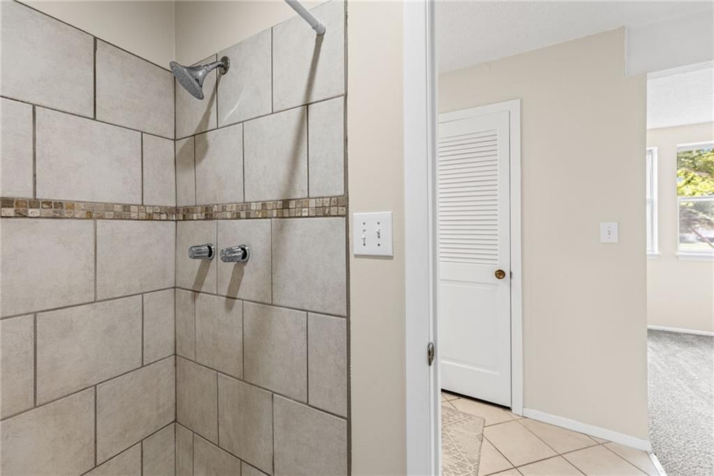7928 Halsey Street — photo 22