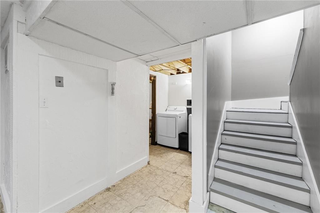 7928 Halsey Street — photo 30