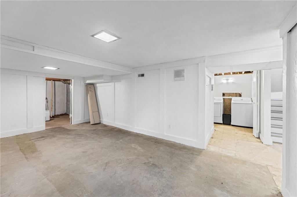 7928 Halsey Street — photo 31