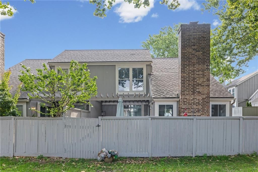 7928 Halsey Street — photo 41