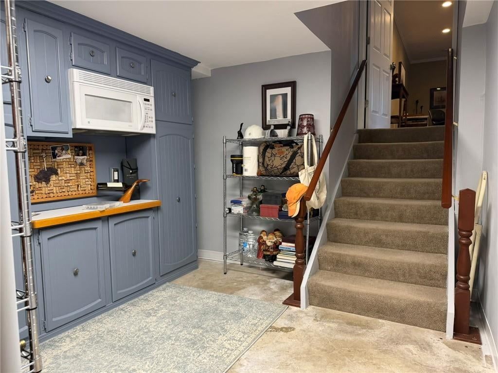 706 Neosho Court — photo 37