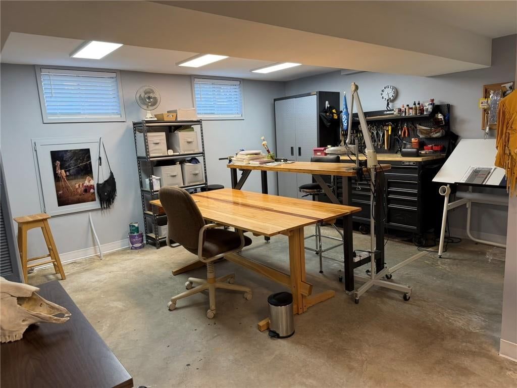 706 Neosho Court — photo 39