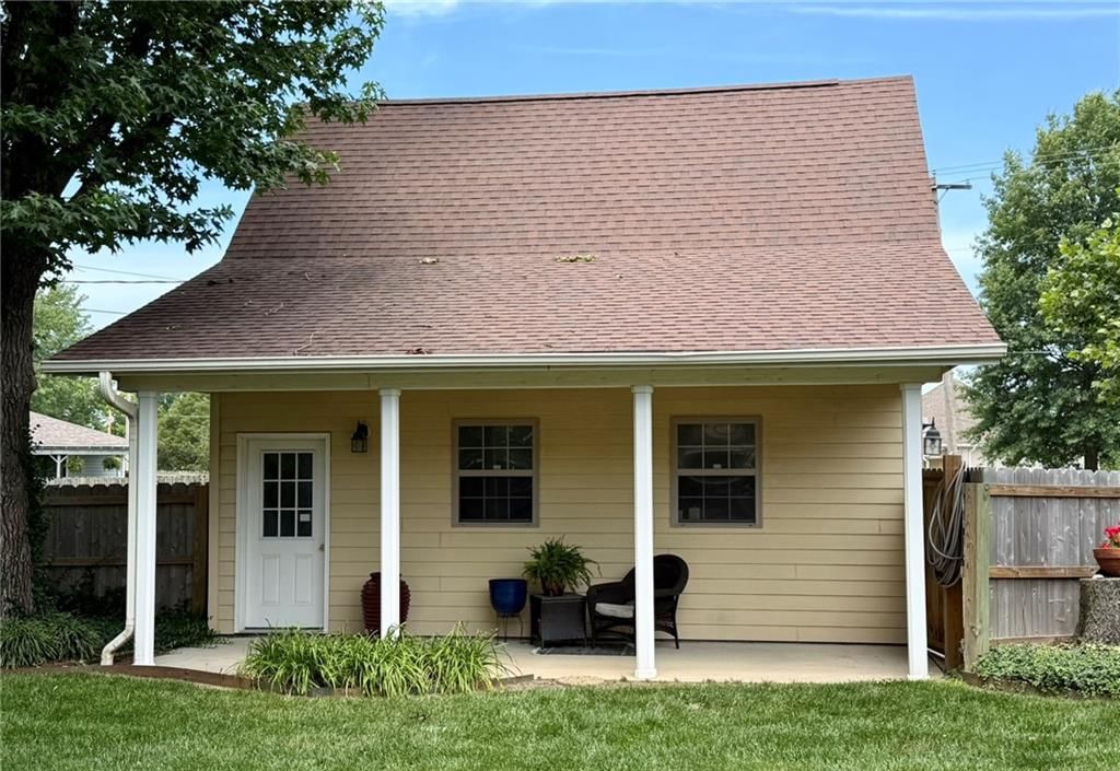706 Neosho Court — photo 43
