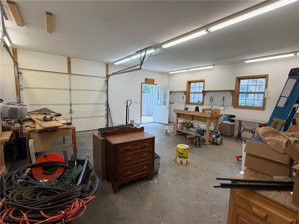 706 Neosho Court — photo 47
