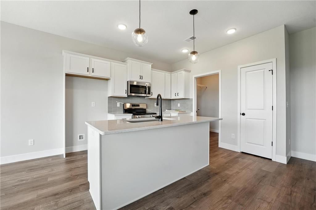 12508 S White Ash Lane — photo 5