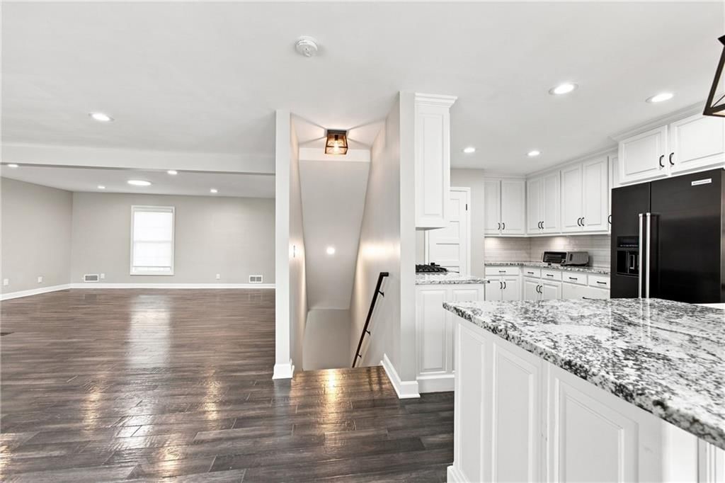 244 N Winnebago Drive — photo 13