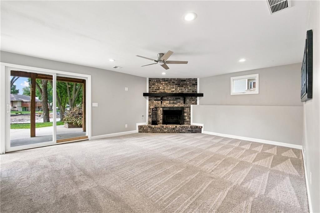 244 N Winnebago Drive — photo 23