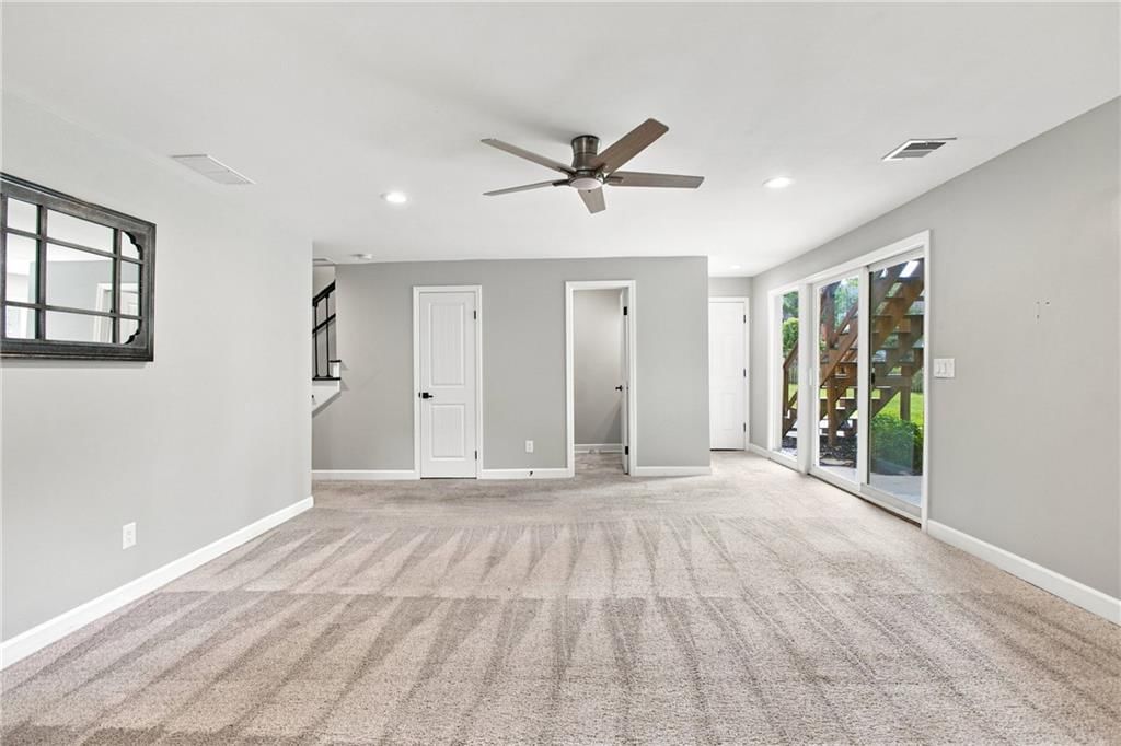 244 N Winnebago Drive — photo 25