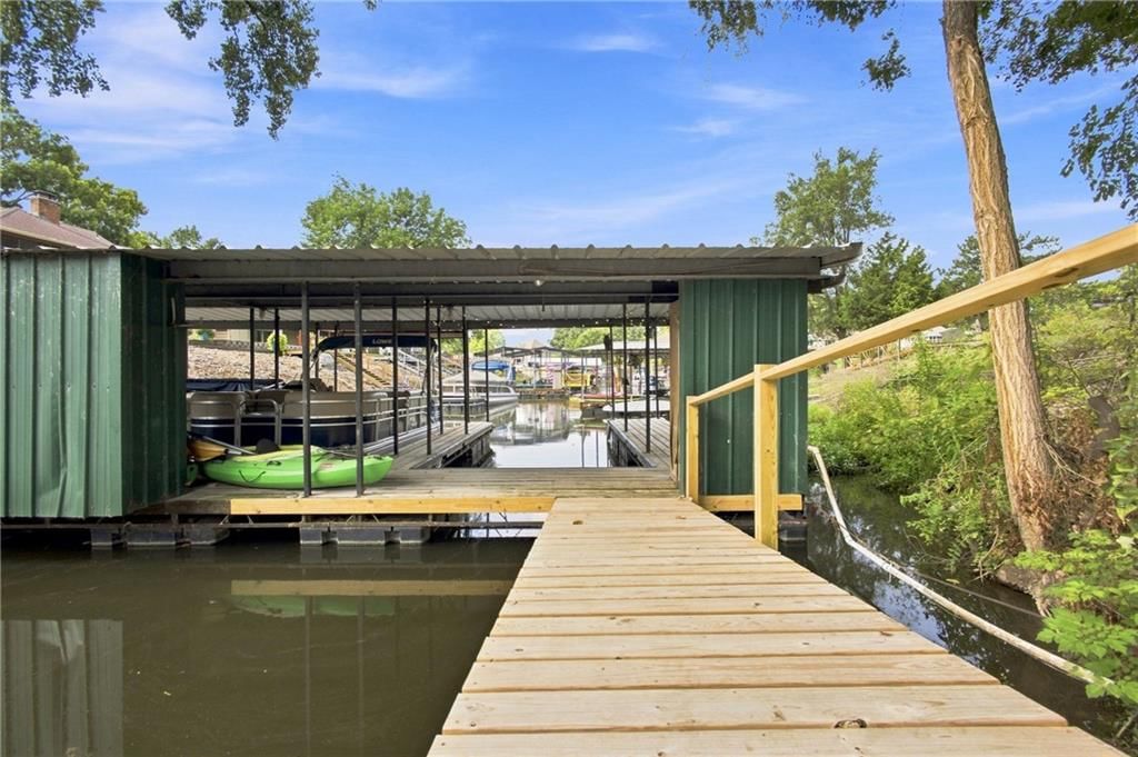 244 N Winnebago Drive — photo 37