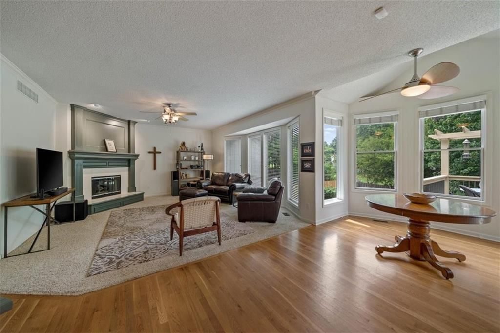 7326 Charles Street — photo 15