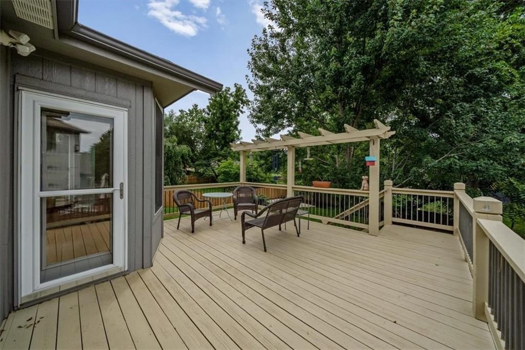 7326 Charles Street — photo 34
