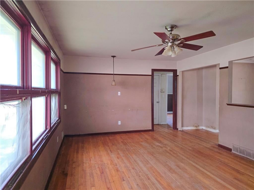 8504 E 85th Street, Raytown, MO: listing photo 2