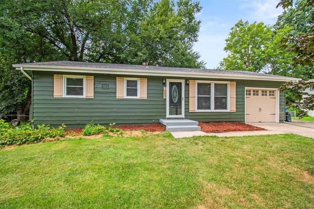 1002 S Main Street, Liberty, MO