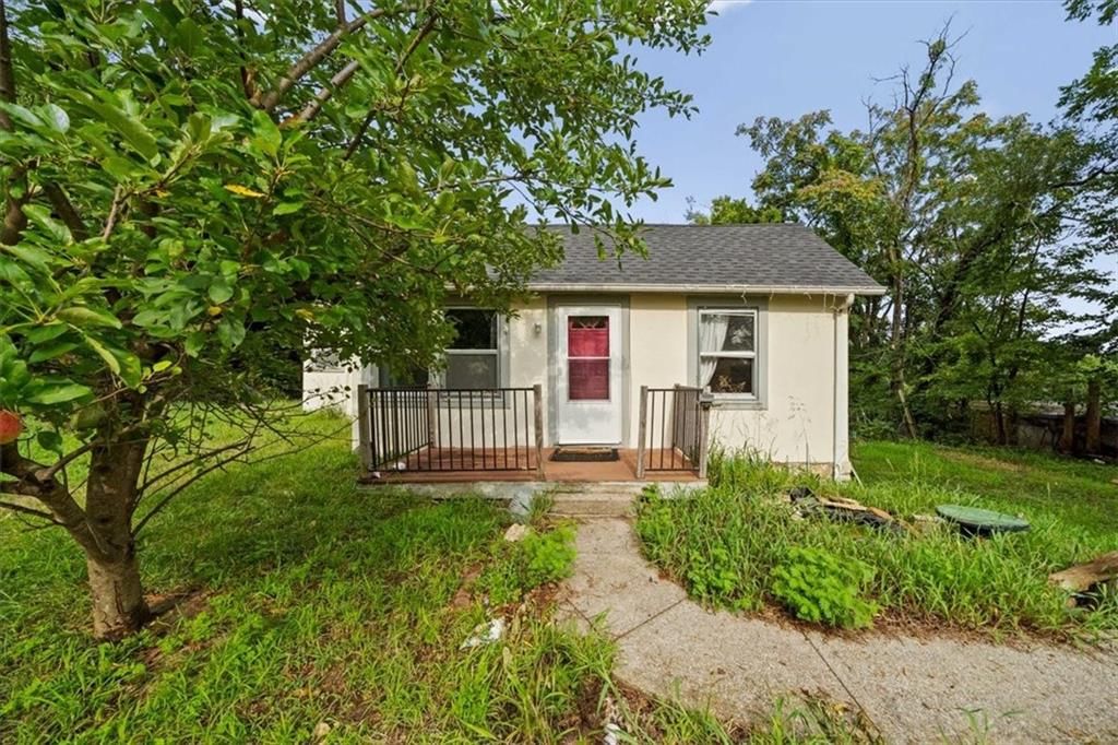 103 Ash Street — photo 1