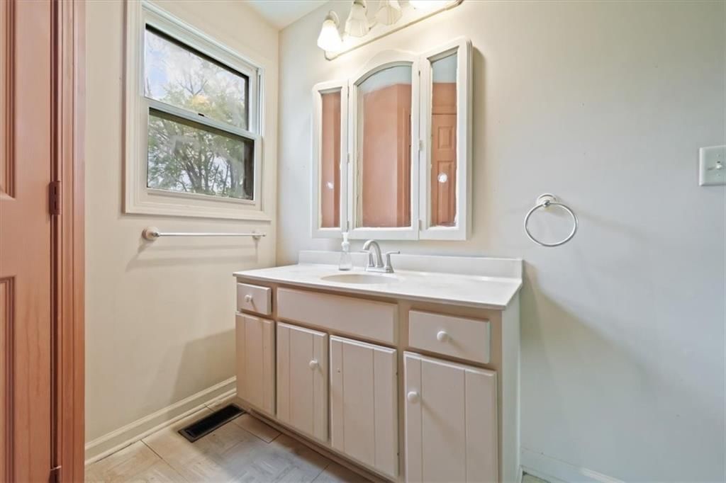 103 Ash Street — photo 18