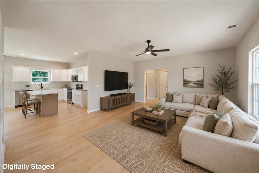 571 S Meadowbrook Street — photo 4