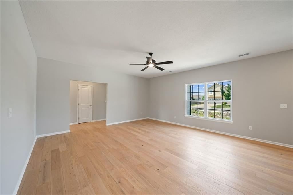 571 S Meadowbrook Street — photo 6