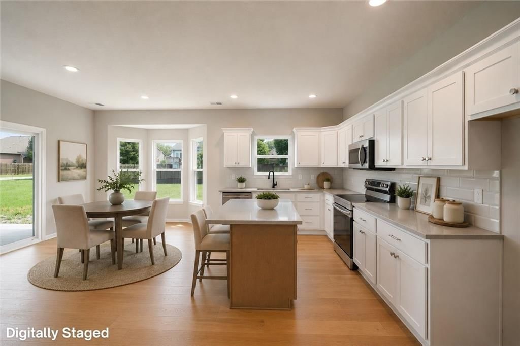 571 S Meadowbrook Street — photo 9