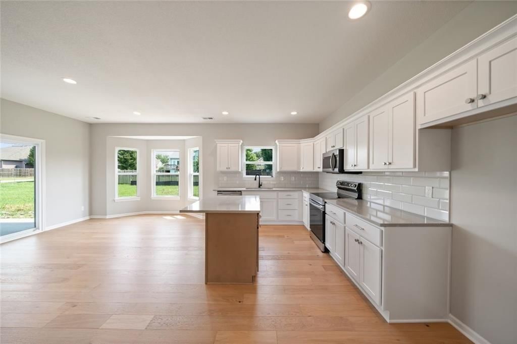571 S Meadowbrook Street — photo 10