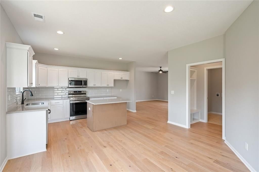 571 S Meadowbrook Street — photo 13