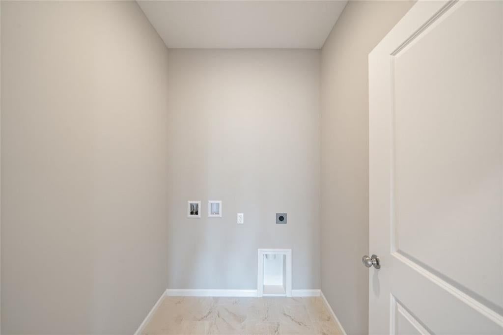 571 S Meadowbrook Street — photo 32