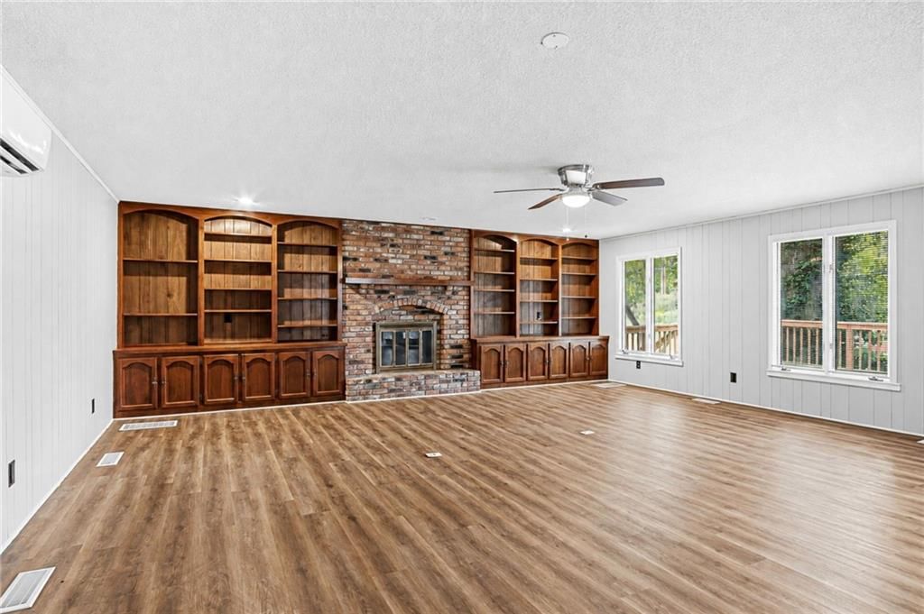 423 Monterey Avenue — photo 5