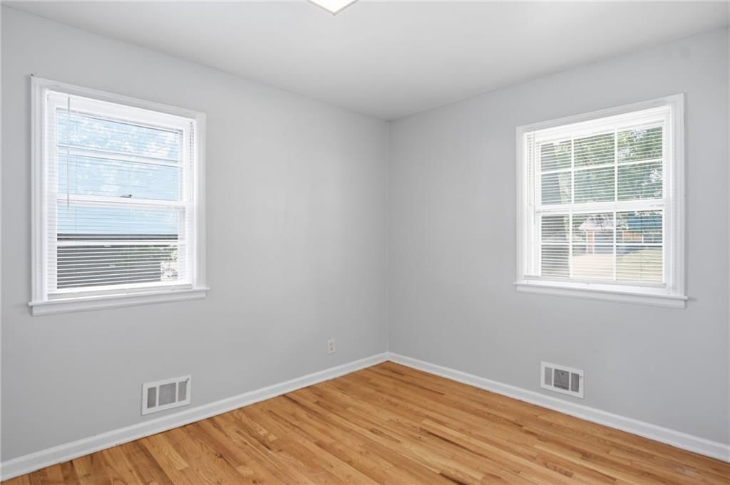 423 Monterey Avenue — photo 16