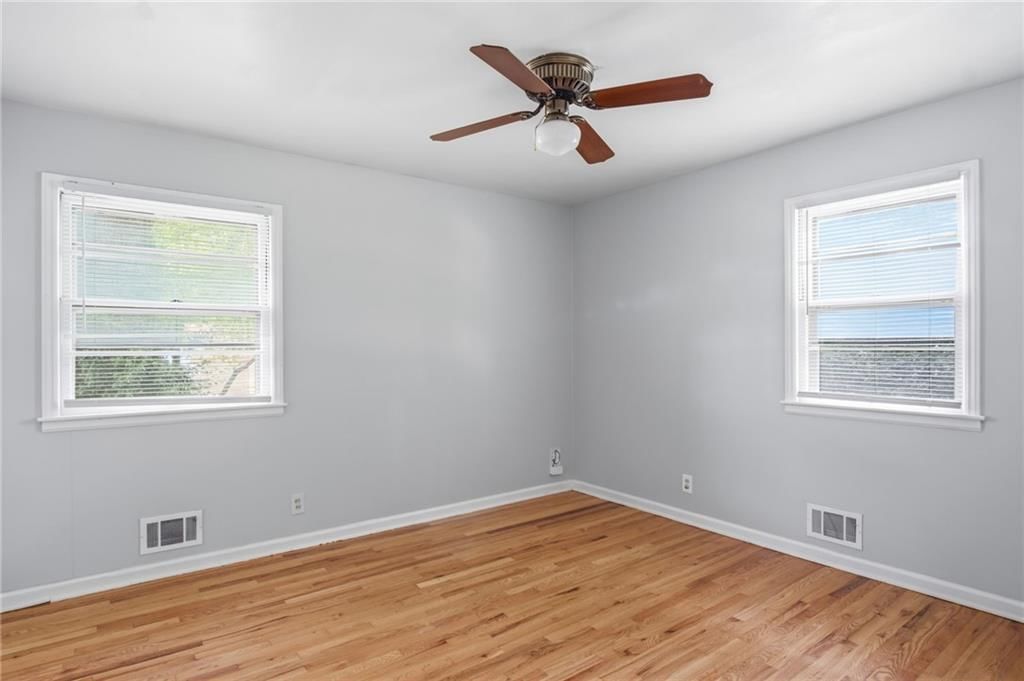 423 Monterey Avenue — photo 19