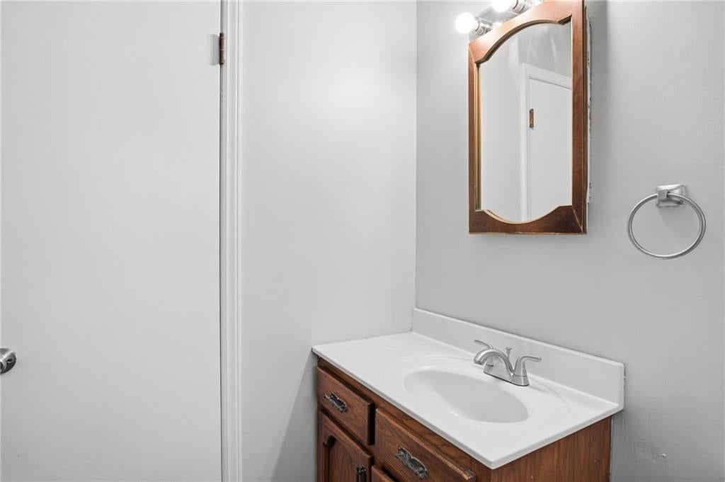 423 Monterey Avenue — photo 23
