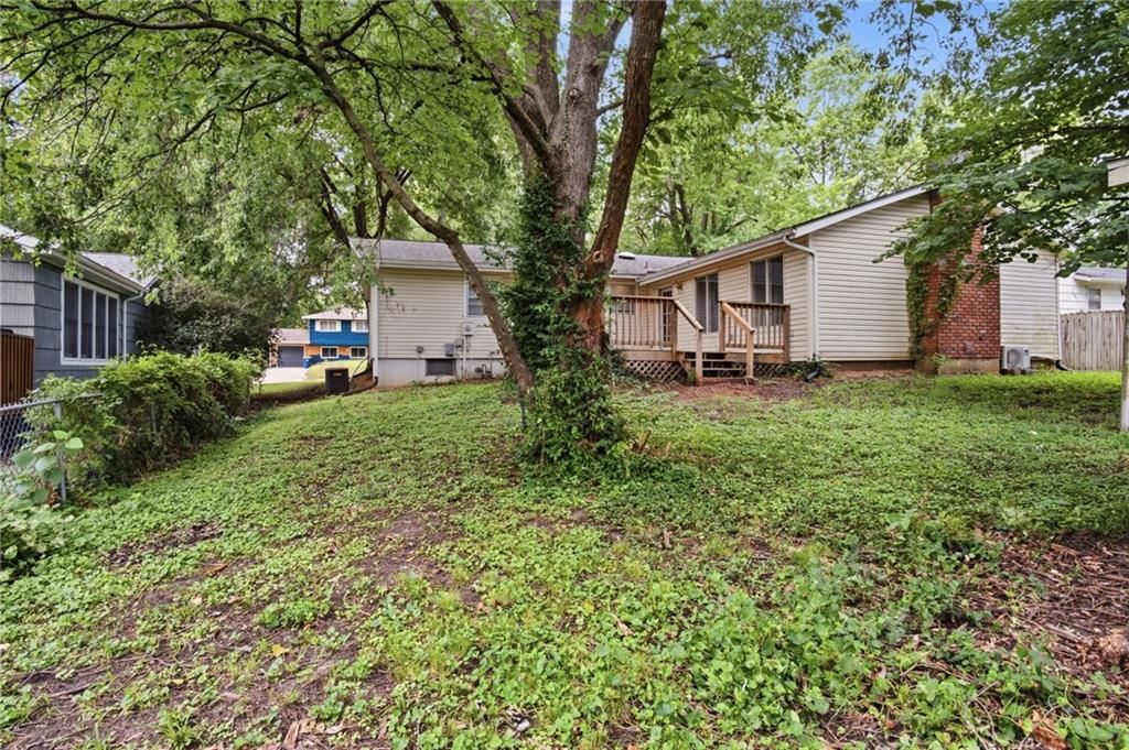 423 Monterey Avenue — photo 27