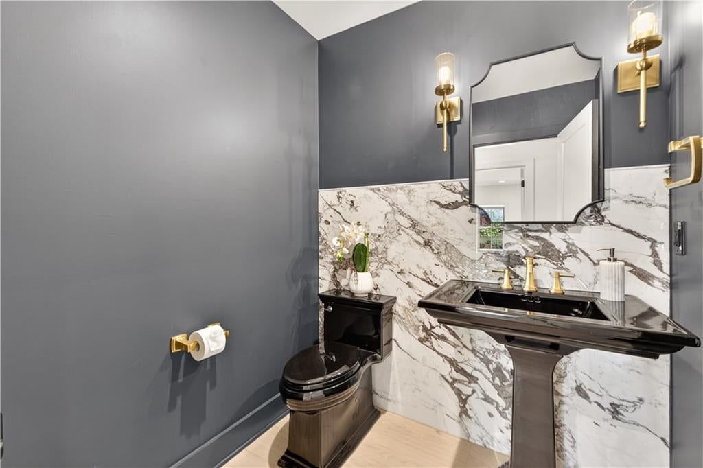 12811 W 71st Street — photo 29