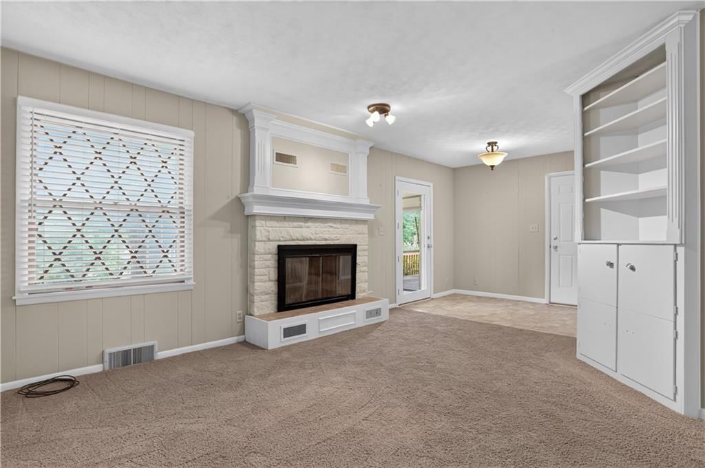 3700 Harvard Avenue — photo 2
