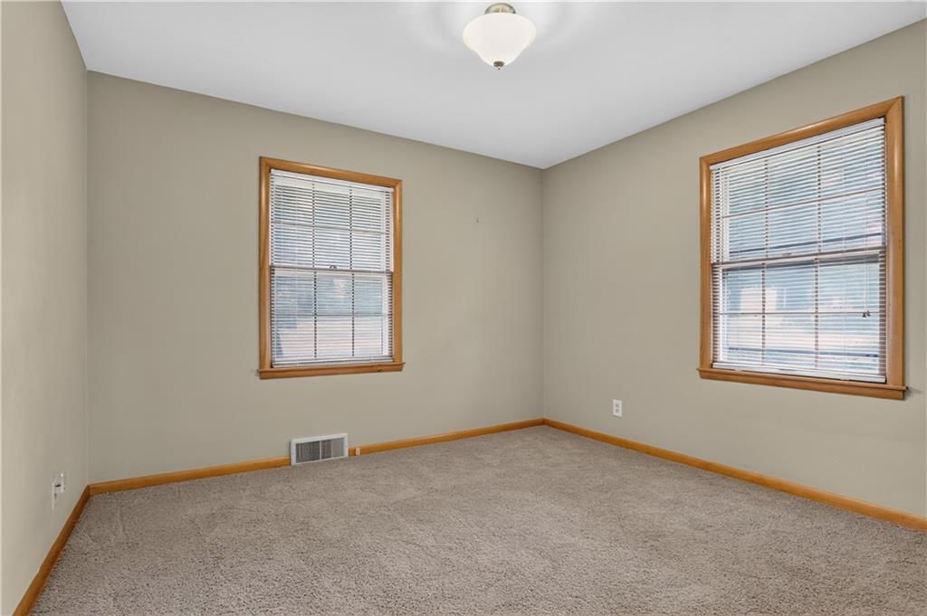 3700 Harvard Avenue — photo 8