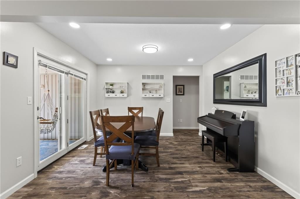 1120 NE Banner Drive — photo 12