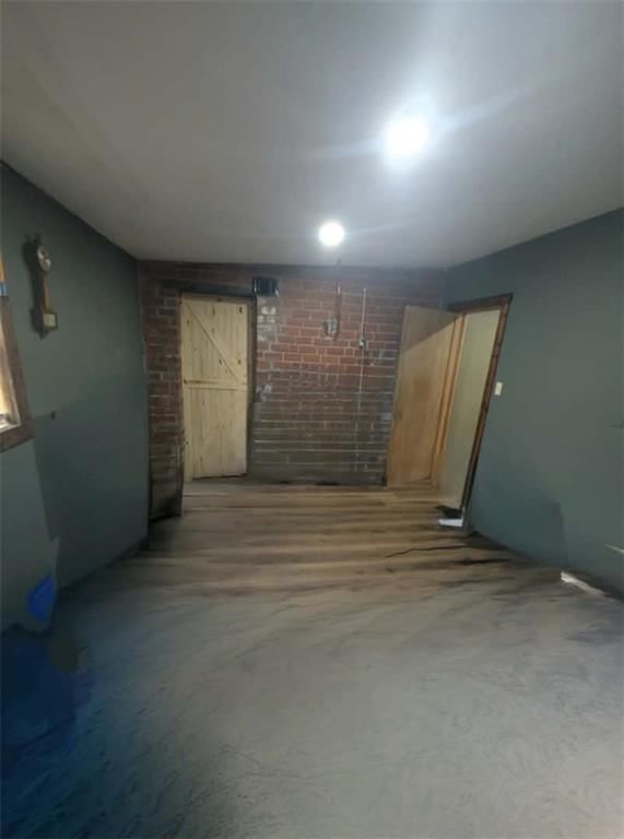 111 E Butler Street — photo 11