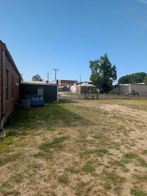 111 E Butler Street — photo 32