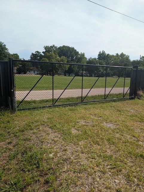111 E Butler Street — photo 35